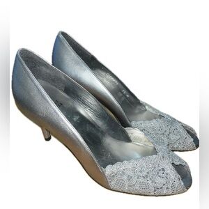 Stuart Weitzman Wedding Silver Satin And Lace Heels, SZ 9.5”M
